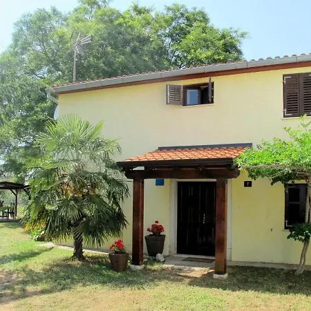 Sara - Prc136 By Interhome *